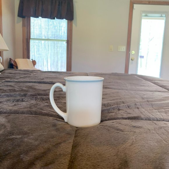 VINTAGE CORELLE WINDFLOWER 4 PC PLACE SETTING,DINNER,LUNCHEON,SOUP/SALAD,CUP/MUG - Picture 5 of 5